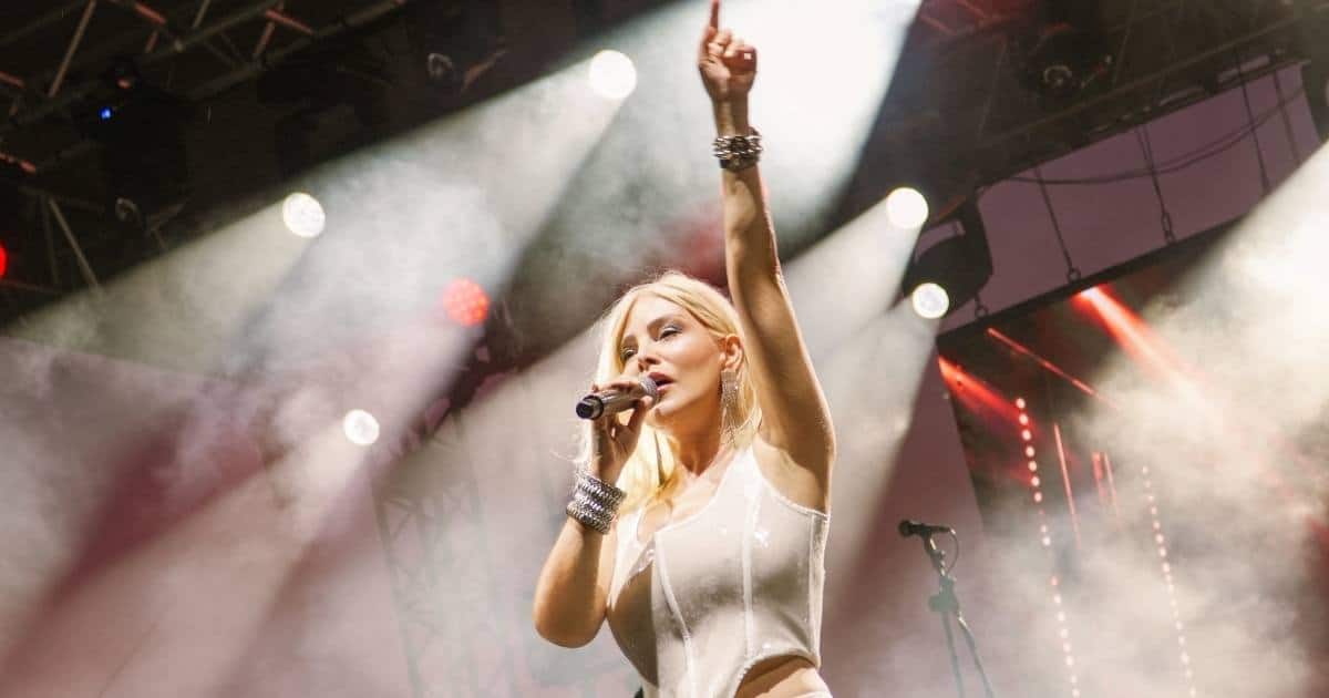 Ömür Gedik, Pınarhisar Gençlik Festivali’nde Unutulmaz Bir Gece Yaşattı