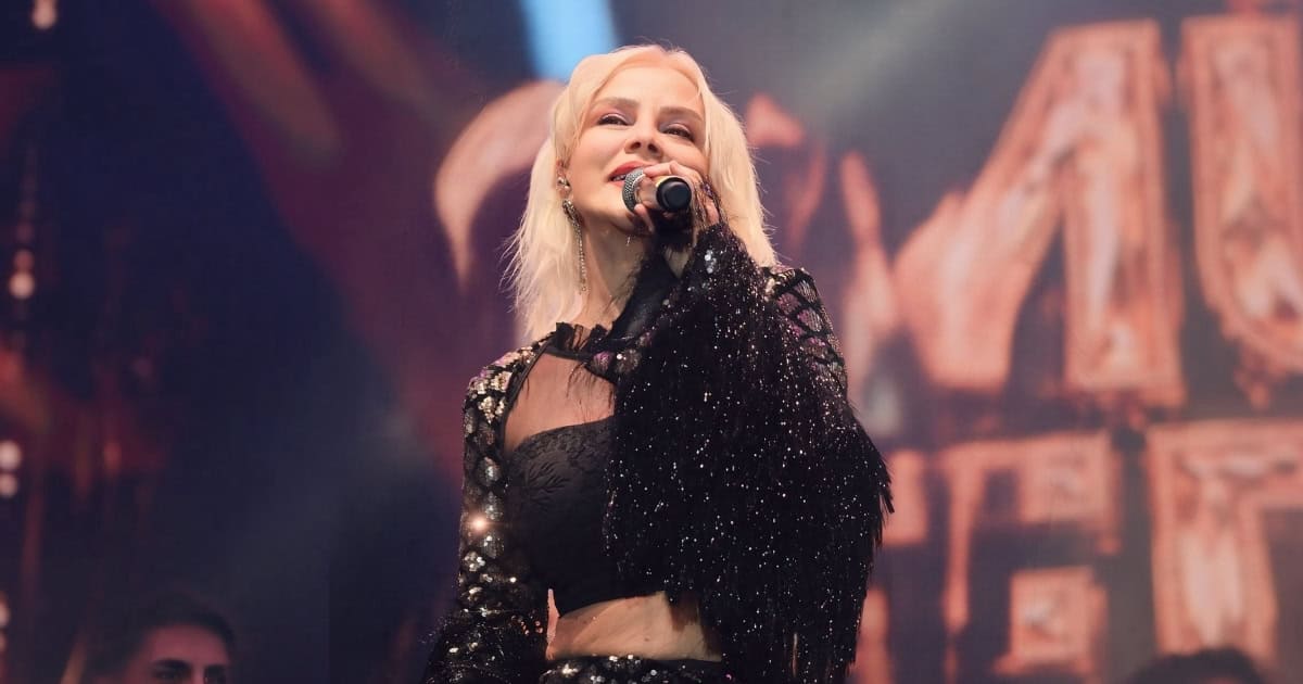 Ömür Gedik, İstanbul Kültür Yolu Festivali'nde Unutulmaz Bir Konser Deneyimi Yaşattı